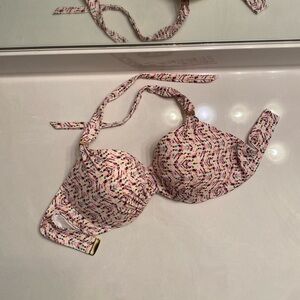 Victoria's Secret Bikini Top size 36DD